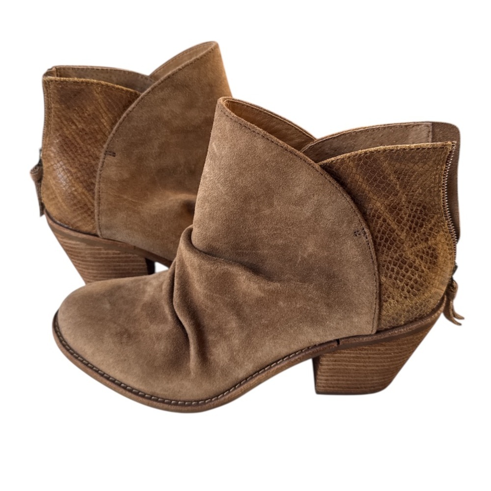 Sofft Teyton Bootie suede leather brown size 8.5